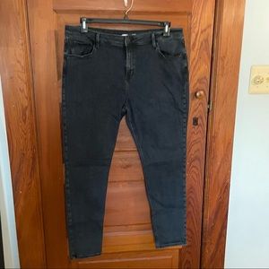 Dark wash denim jeans from Old Navy. Size 18